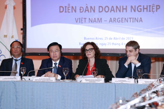 CHỦ TỊCH QUỐC HỘI DỰ DIỄN ĐÀN DOANH NGHIỆP VIỆT NAM- ARGENTINA